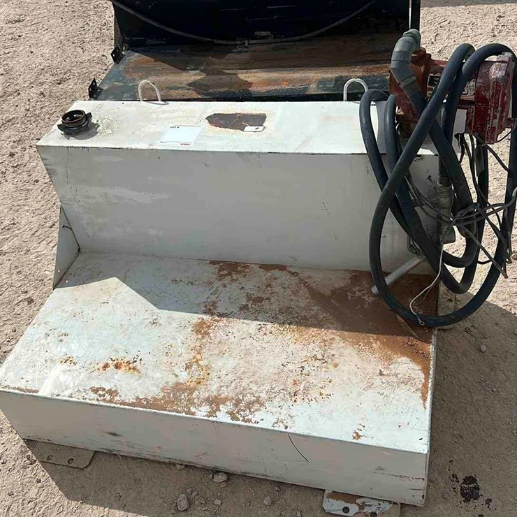 100 GAL FUEL TANK W/PUMP