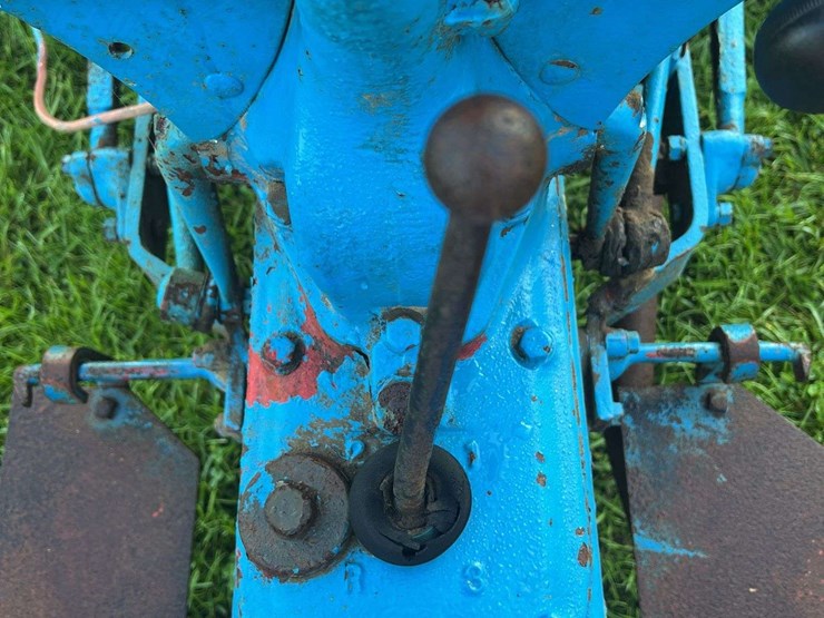 ford-9n-image-76