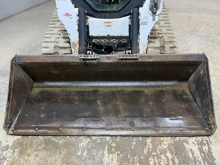 2015-bobcat-t770-image-9