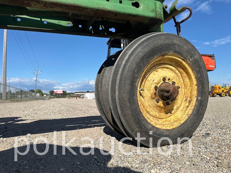 john-deere-b-image-14