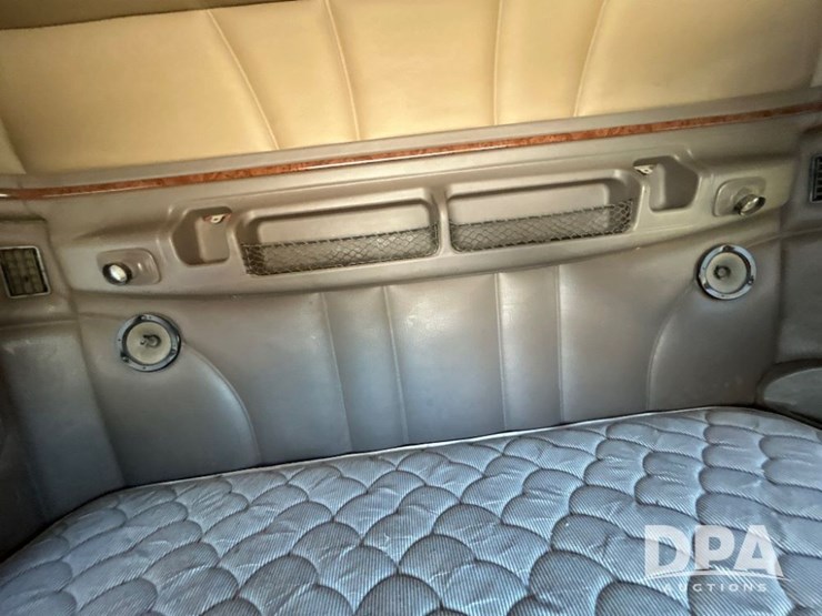 2007-peterbilt-387-image-71