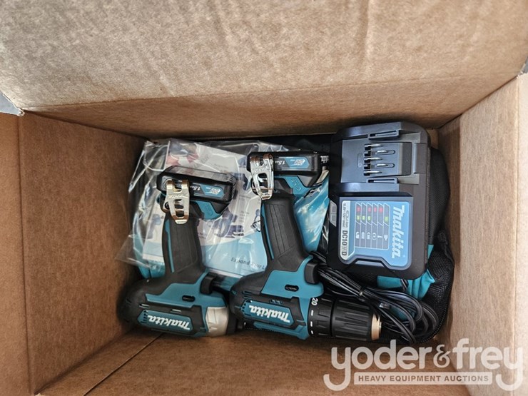 makita-12v-2pcs-kit,-driver,-drill,-impact-driver,-ct232-(1yr-factory-warranty)-image-1