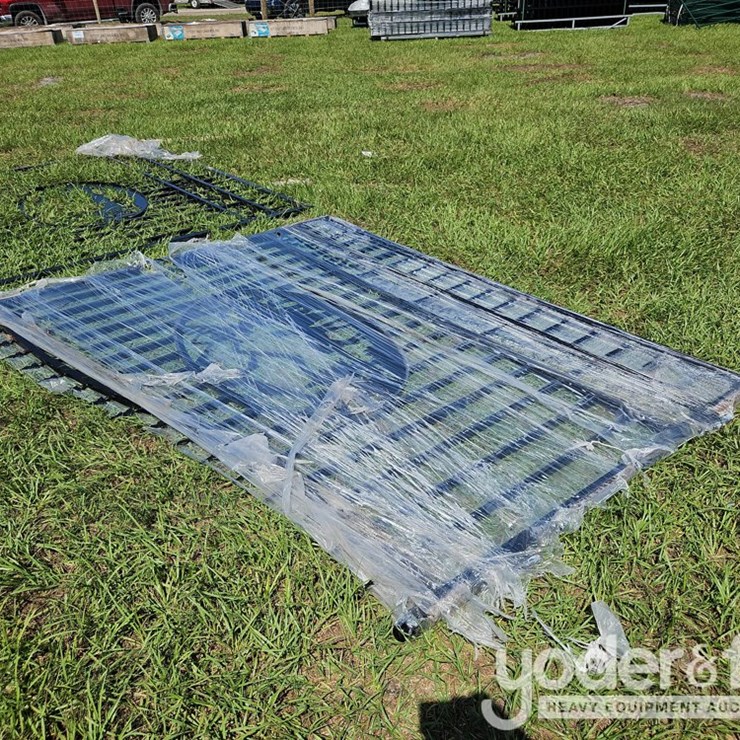 Unused 20' Steel Gates w/ Deer Design