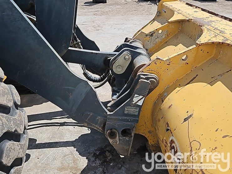 2019-deere-544l-image-13