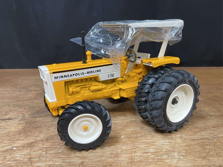 1/16-mm-g750-1994-nfts-nib-ertl-image-4