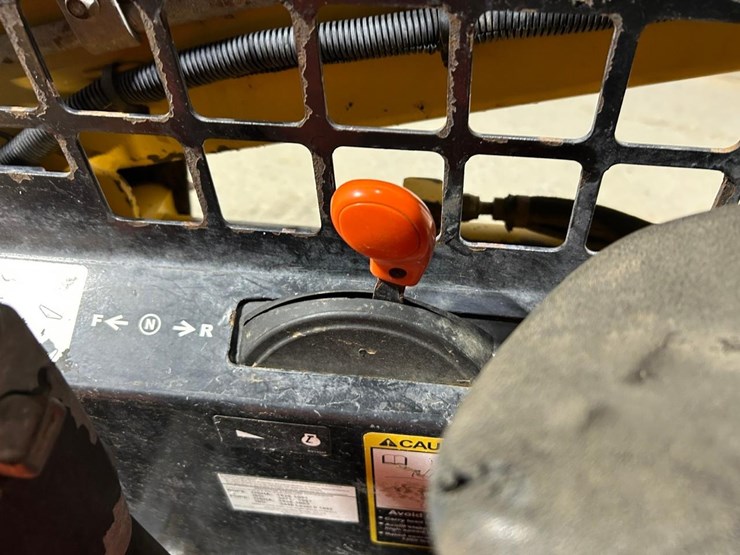 john-deere-315-image-21