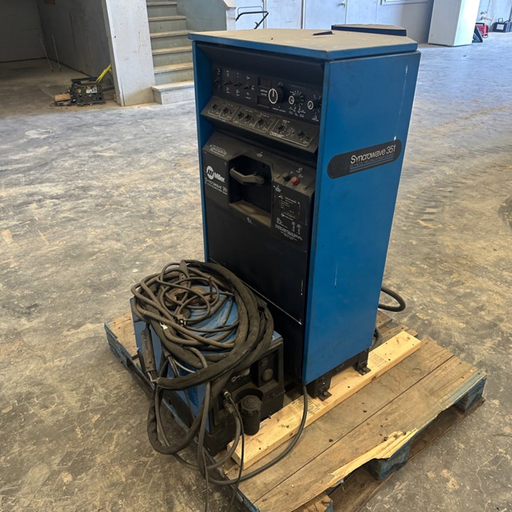 MILLER SYNCROWAVE 351 TIG WELDER
