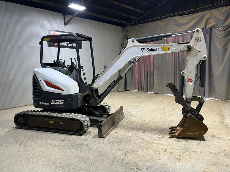 2018-bobcat-e35-image-6