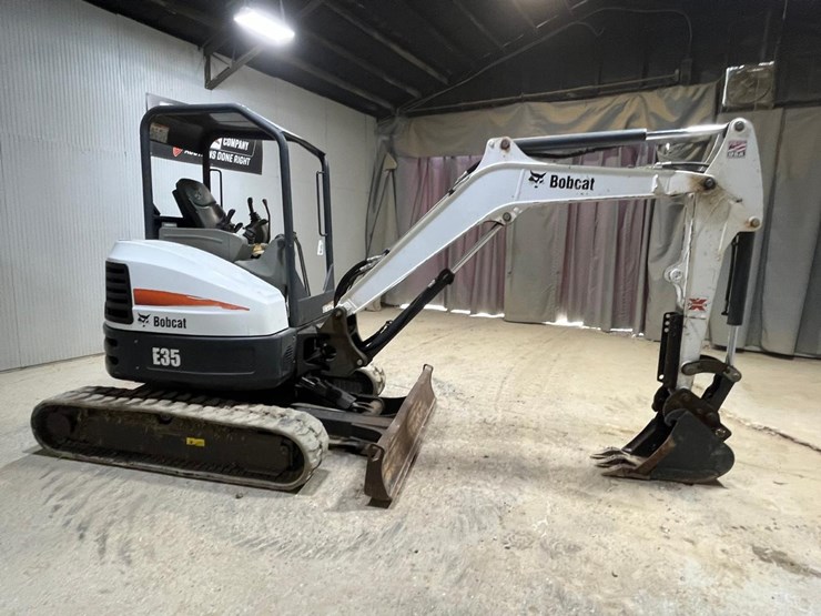 2017-bobcat-e35-image-6