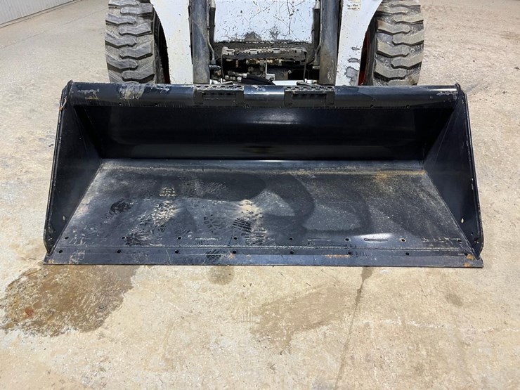 2017-bobcat-s740-image-9