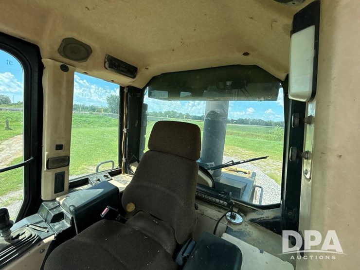 1996-caterpillar-953c-image-42