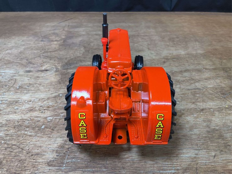 1/16-case-500-1985-nfts-nib-ertl-image-8