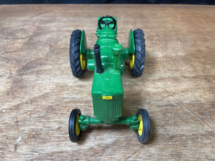 1/16-john-deere-630-lp-1988-nfts-nib-ertl-image-13