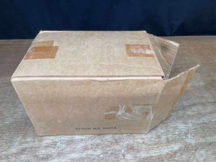 1/16-case-ih-2594-1985-collector-nib-ertl-image-15