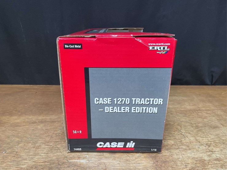 1/16-case-1270-dealer-nib-ertl-image-6