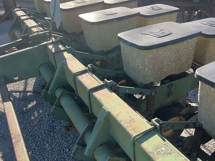 john-deere-7000-image-6