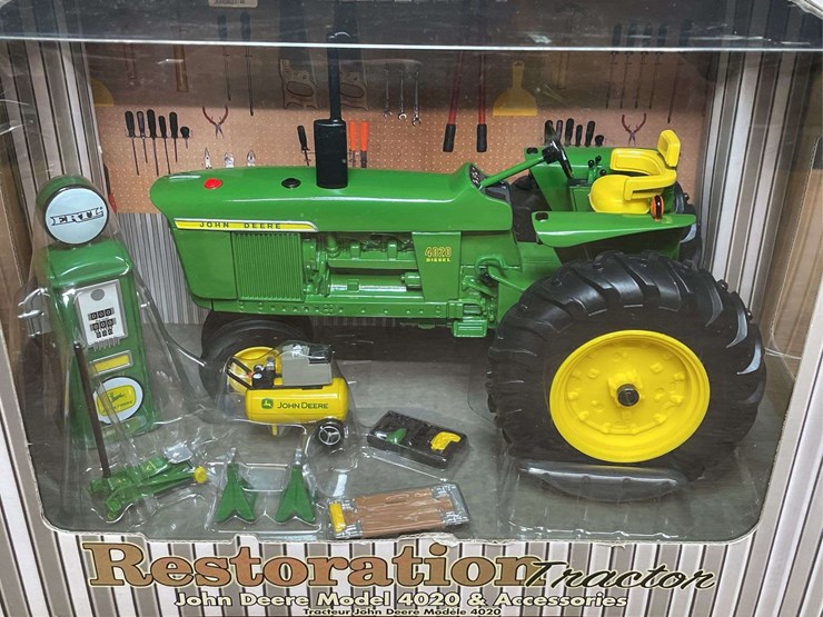 1/16-john-deere-4020-restoration-nib-ertl-image-2