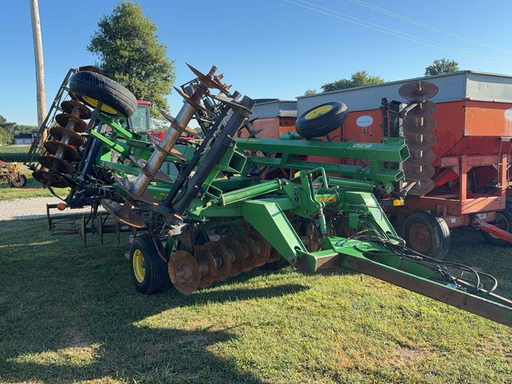john-deere-630-image-3