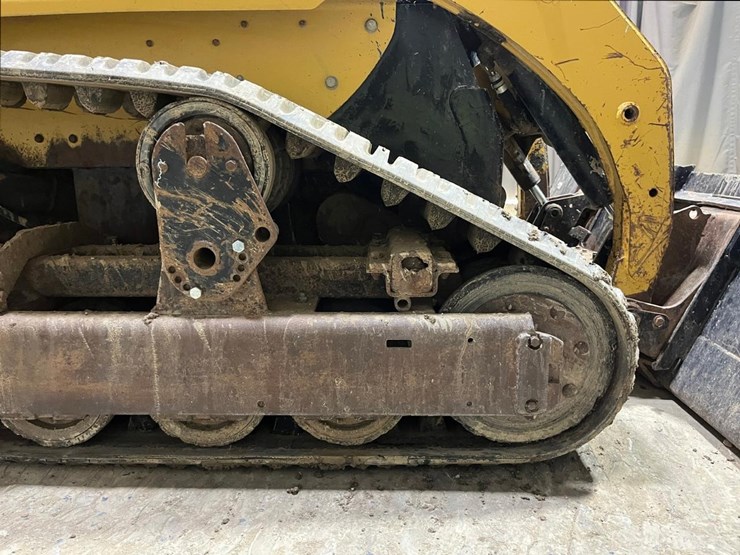 caterpillar-267b-image-20