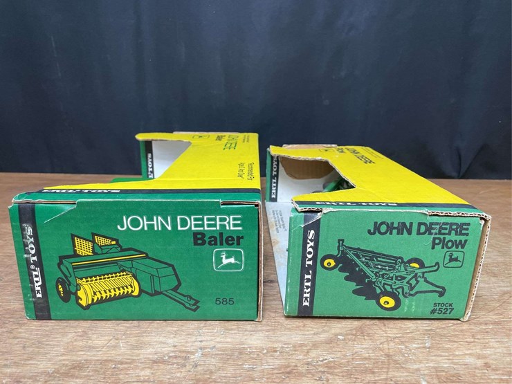 (2)-1/16-john-deere-plow-+-baler-nib-ertl-image-5