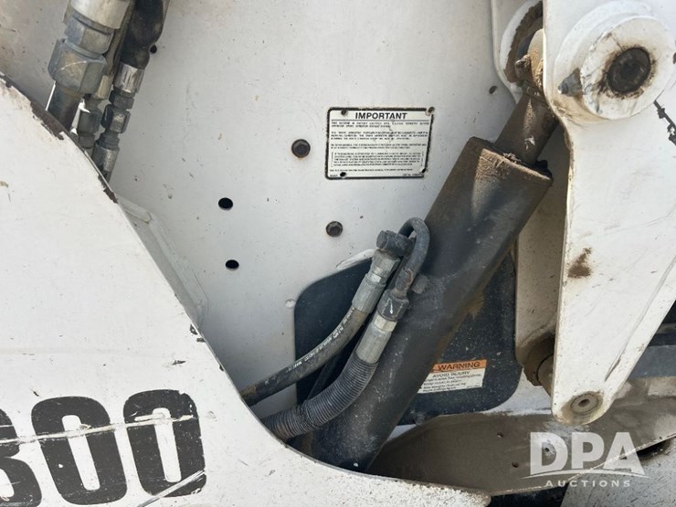 bobcat-s300-image-18