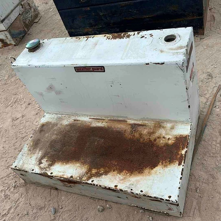 100 GAL FUEL TANK