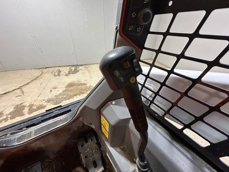 2021-bobcat-s64-image-25