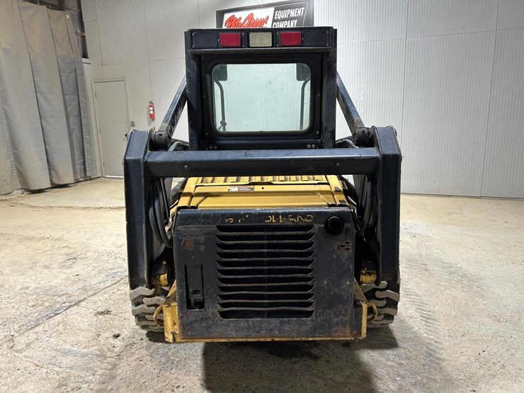 new-holland-lx665-image-4