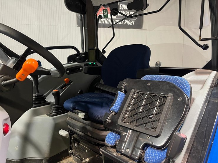 new-holland-workmaster-65-image-22
