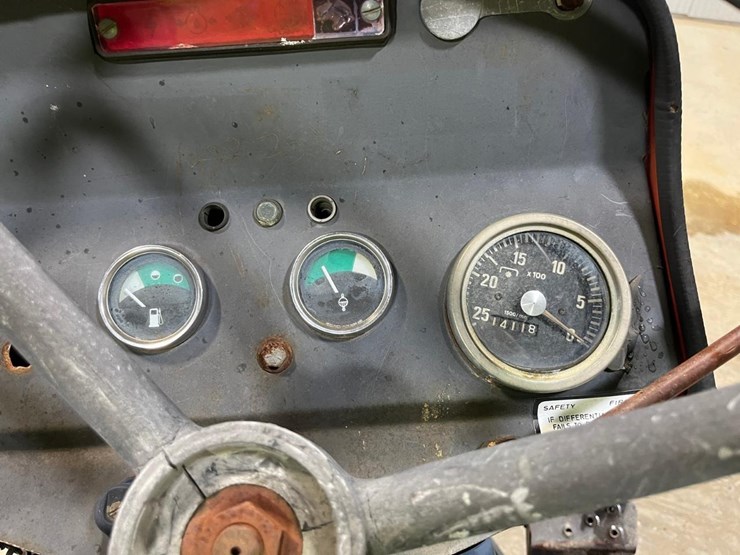 massey-ferguson-231-image-19