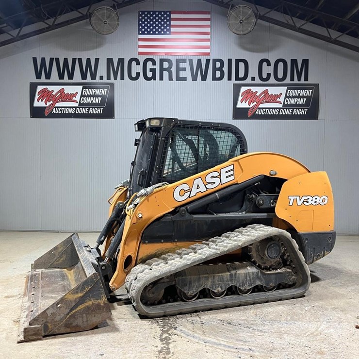 2017 CASE TV380