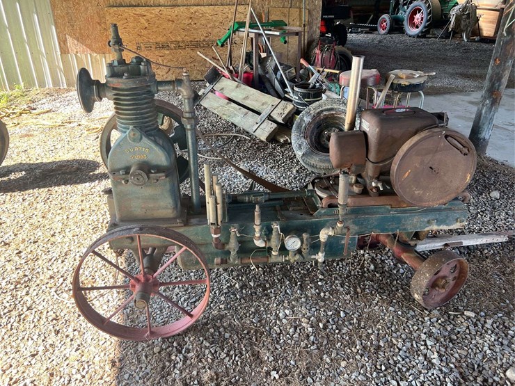 international-lb-engine-with-air-compressor-image-3