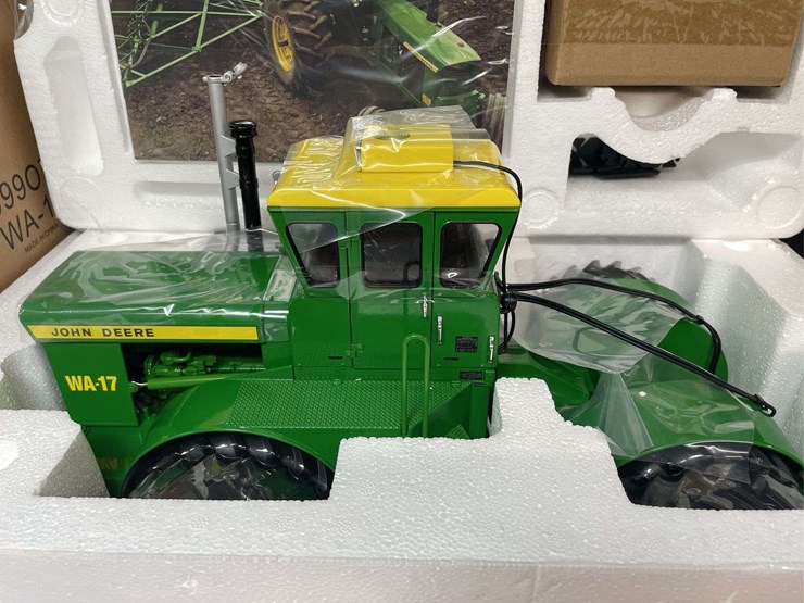 1/16-john-deere-wa-17-prestige-nib-ertl-image-3
