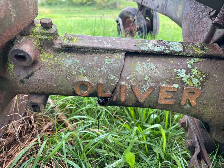 oliver-60-image-49