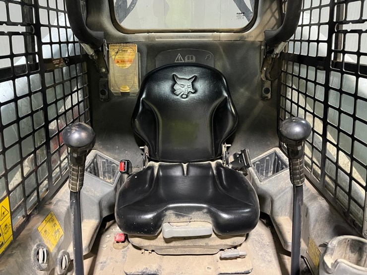2022-bobcat-s590-image-17