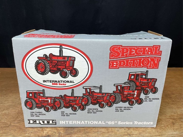 1/16-ih-966-special-edition-nib-ertl-image-6