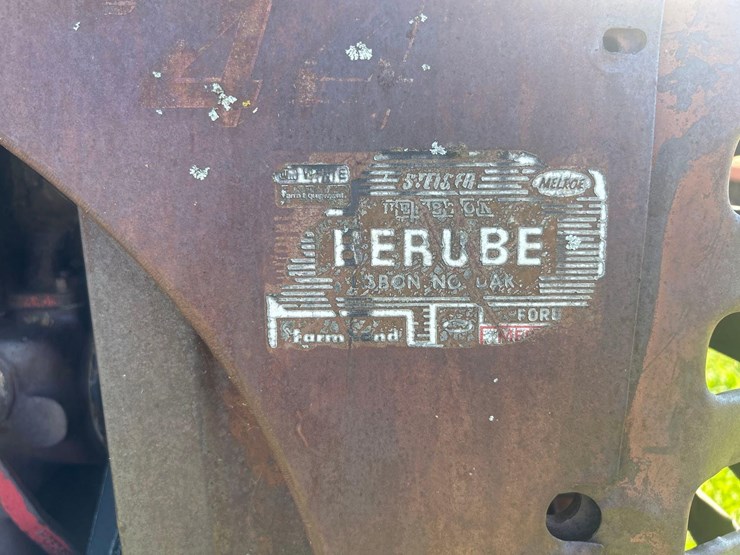 1951-massey-harris-44-image-14