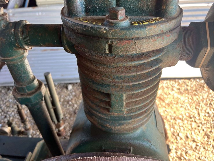 international-lb-engine-with-air-compressor-image-40