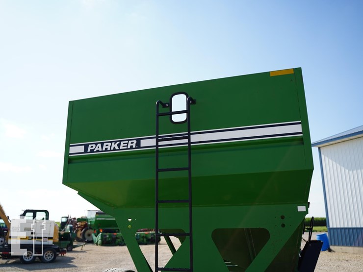 parker-605-image-11