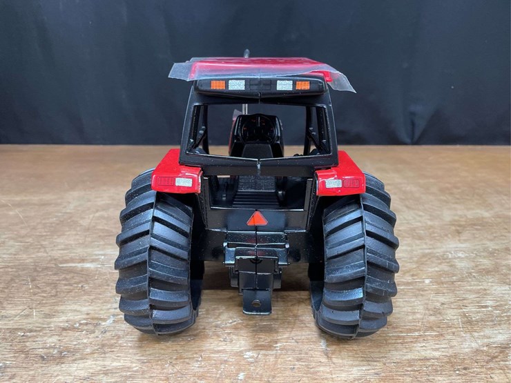 1/16-case-ih-maxxum-5250-50,000th-nib-ertl-image-6