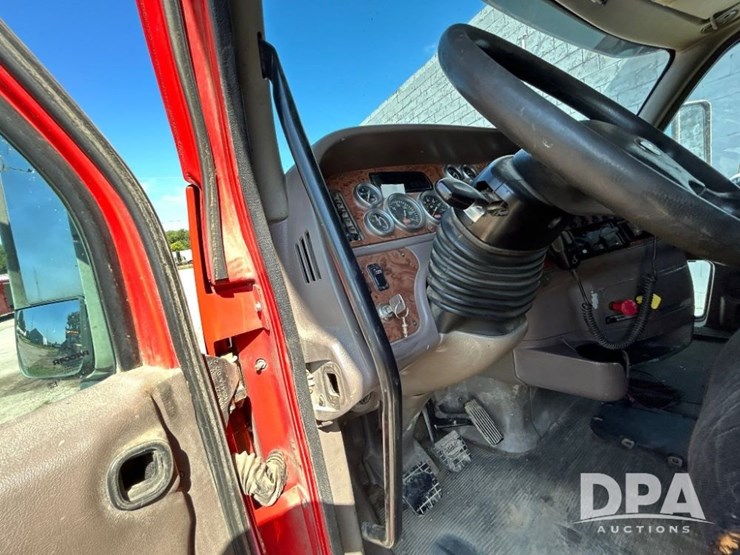 2007-peterbilt-387-image-65