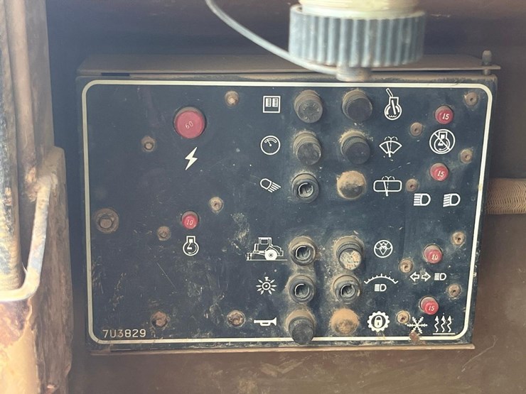 caterpillar-d25d-image-36