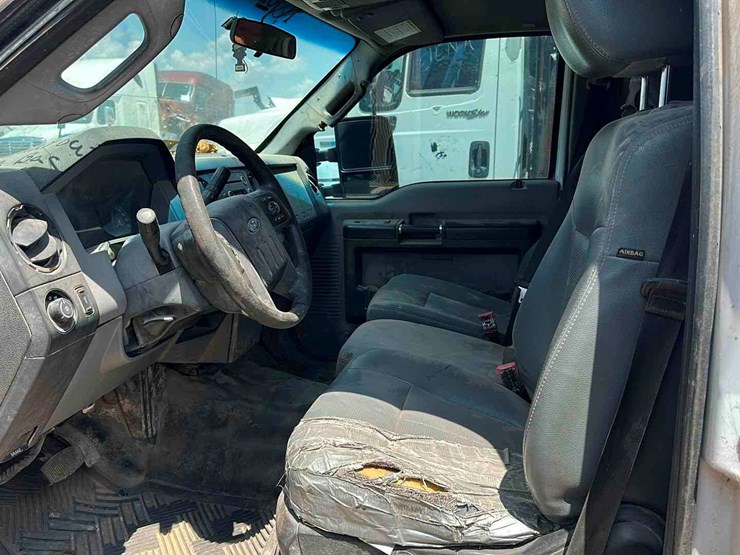 2014-ford-f550-image-7