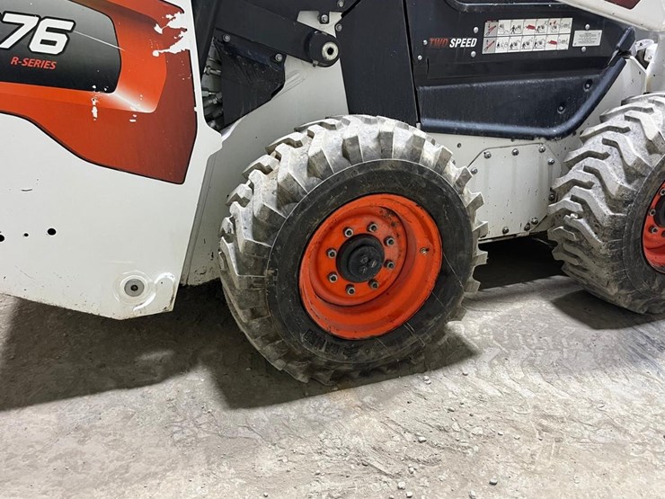 2022-bobcat-s76-image-16