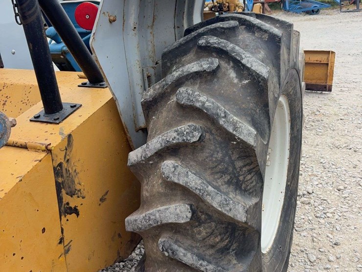 ford-4000-image-8