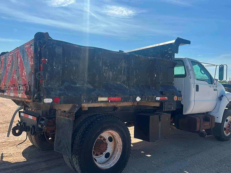 2000-ford-f650-image-4
