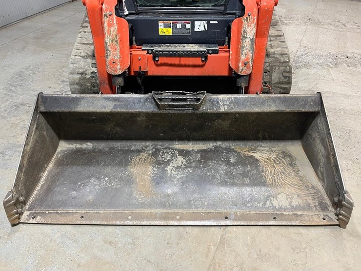 2022-kubota-svl97-2-image-9