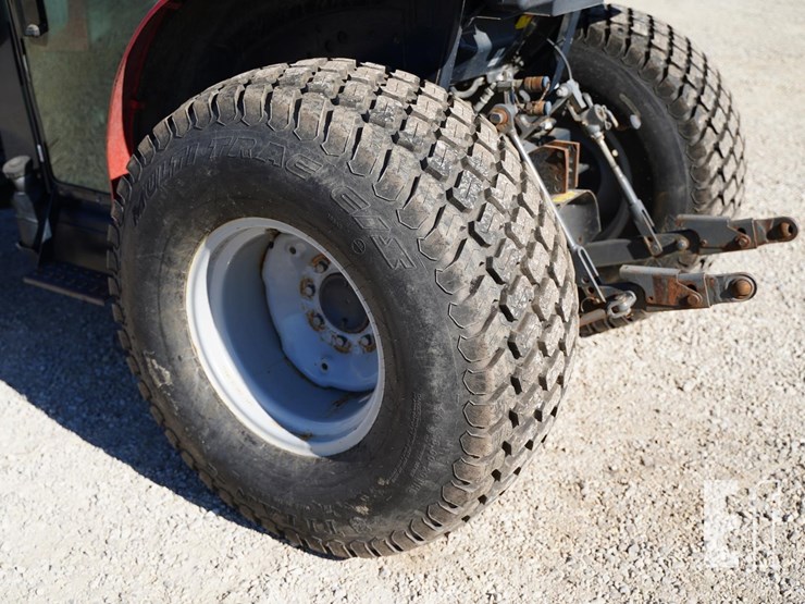 2014-massey-ferguson-1758-image-34