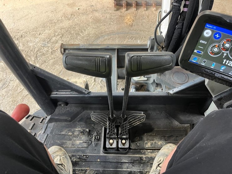 2022-bobcat-e42-image-32