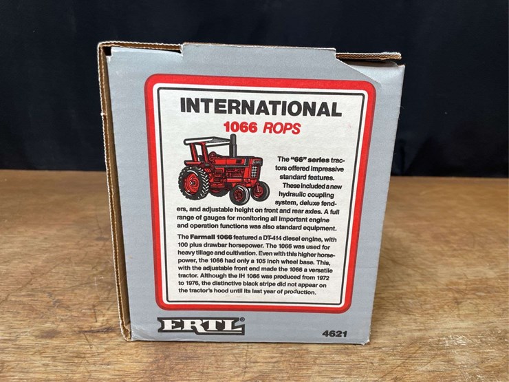 1/16-ih-1066-special-edition-nib-ertl-image-7